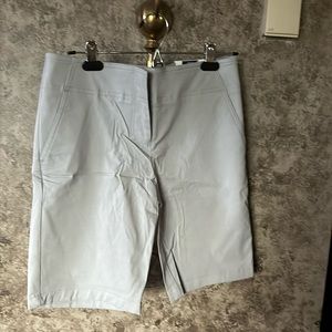 Women’s Izod Golf Short-Size 4-Gray